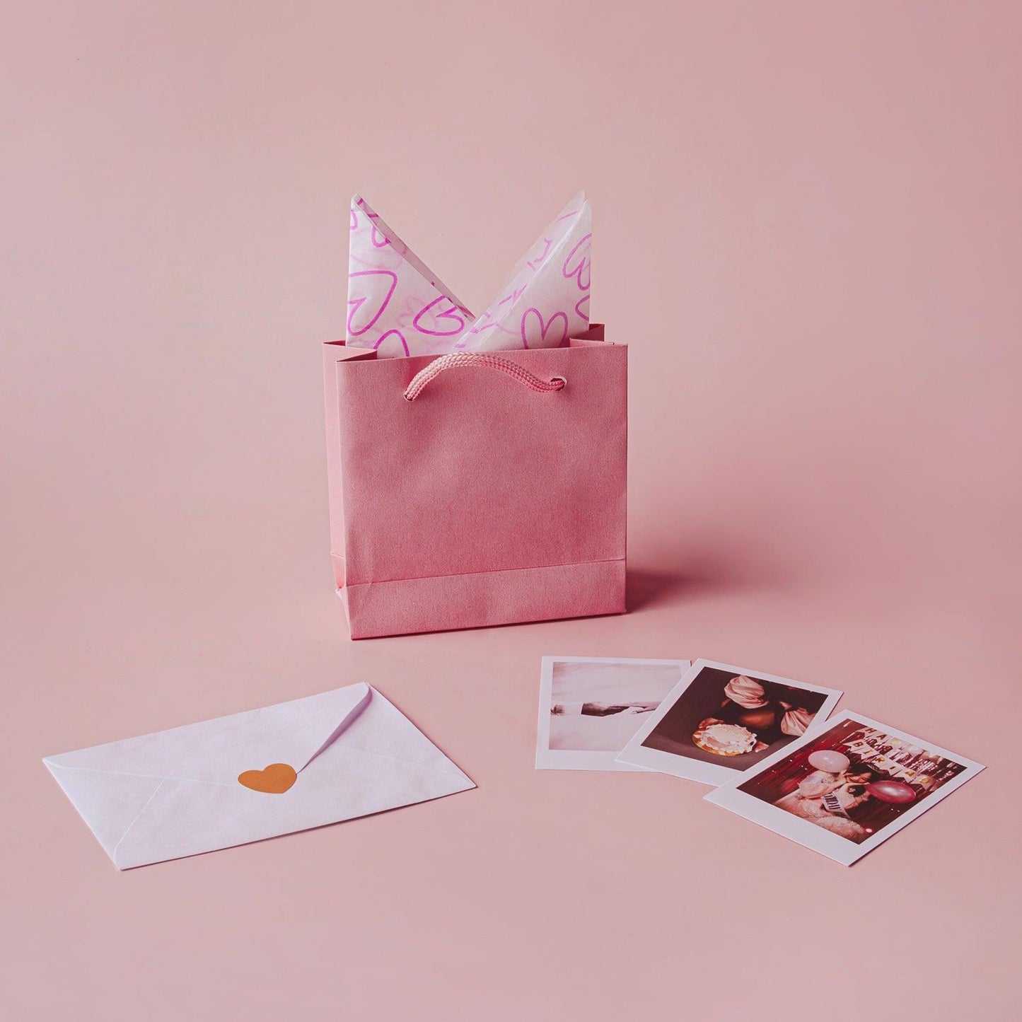 Kit 10 Fotos Mini + Sacola Rosa + Cartão Mensagem Personalizada - Leão Fotos
